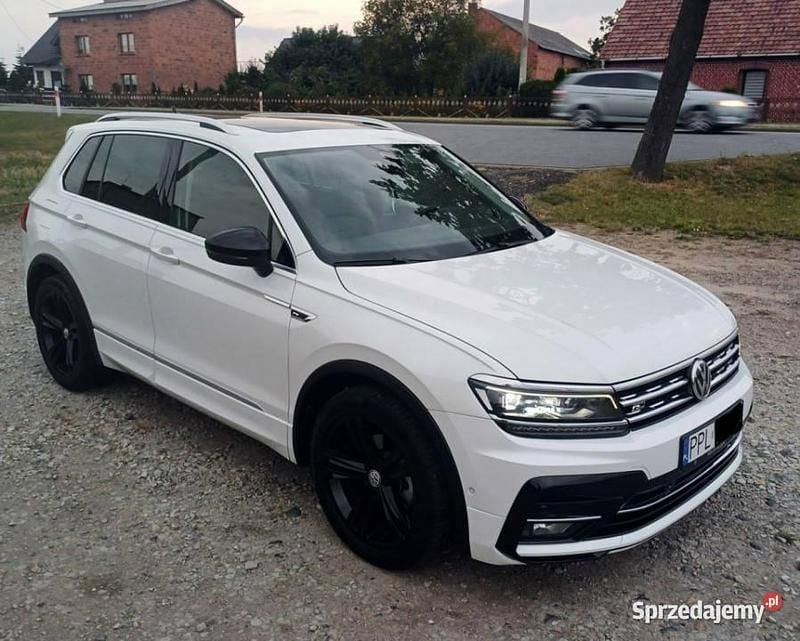Biały Używany 2019 VW Tiguan R-line SUV | 105 000 zł (Drogi) - Obraz 1/4