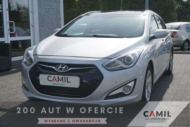 Używany Hyundai i40 116 KM (85 kW) 2012 Srebrny Kombi