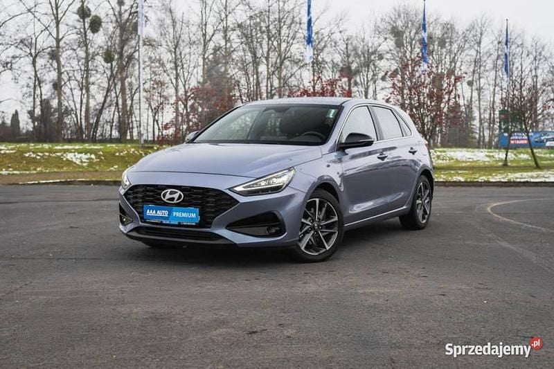 Używany Hyundai i30 2024 Niebieski Hatchback
