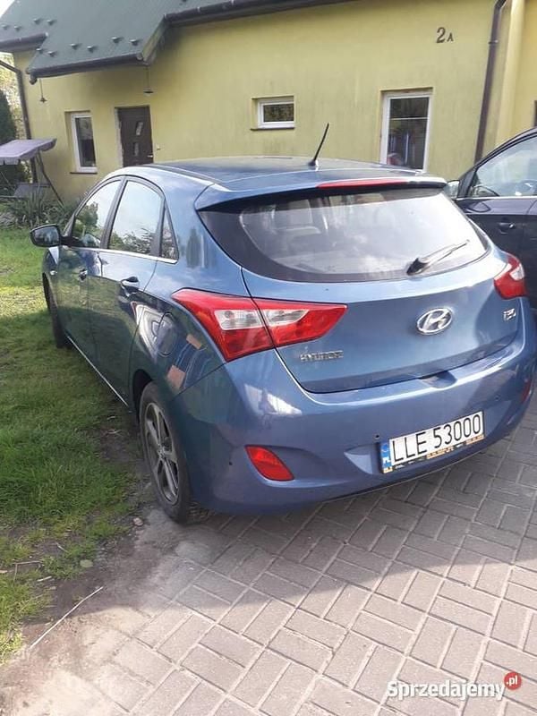 Niebieski Używany 2016 Hyundai i30 Hatchback | 32 800 zł (Uczciwa cena) - Obraz 1/4