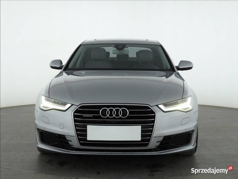 Używany Audi A6 218 KM (160 kW) 2016 Srebrny Sedan/Limuzyna