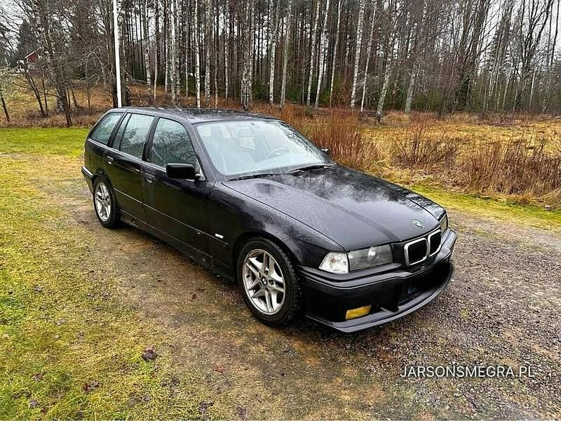 Używany BMW 323 M Sport 1998 Czarny Kombi