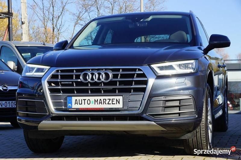 Granatowy Używany 2018 Audi Q5 SUV | 106 700 zł (Drogi) - Obraz 1/4