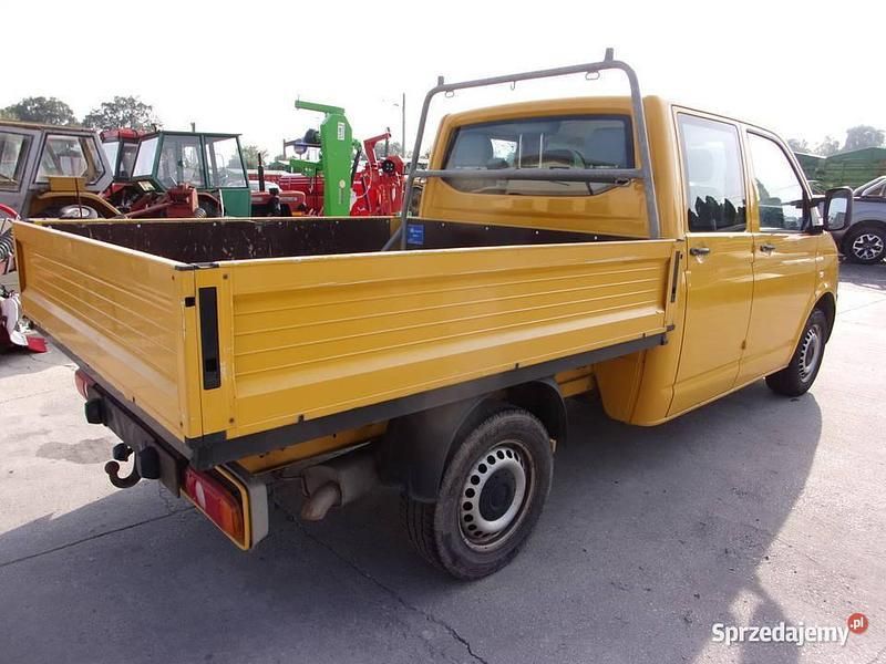 Używany VW T5 2009 Złoty Van