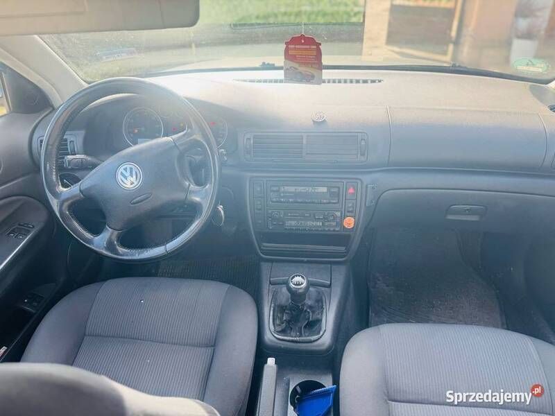 Używany VW Passat 2004 Szary Sedan/Limuzyna