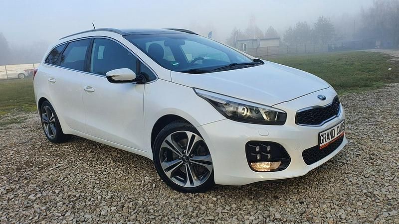 Używany Kia Ceed 136 KM (100 kW) 2016 Biały (metalik) Hatchback