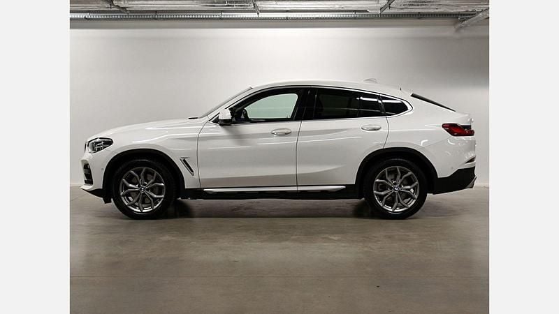 Używany BMW X4 xLine 252 KM (185 kW) 2020 Biel alpejska SUV