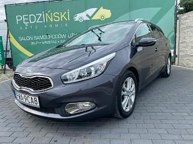 Niebieski Używany 2015 Kia Ceed Kombi | 36 900 zł (Uczciwa cena) - Obraz 1/4