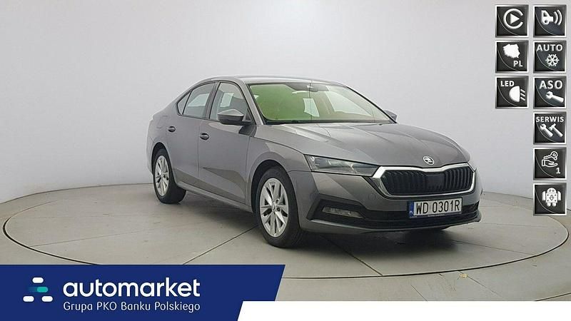 Szary Używany 2022 Skoda Octavia Kombi | 59 850 zł (Dobra cena) - Obraz 1/4