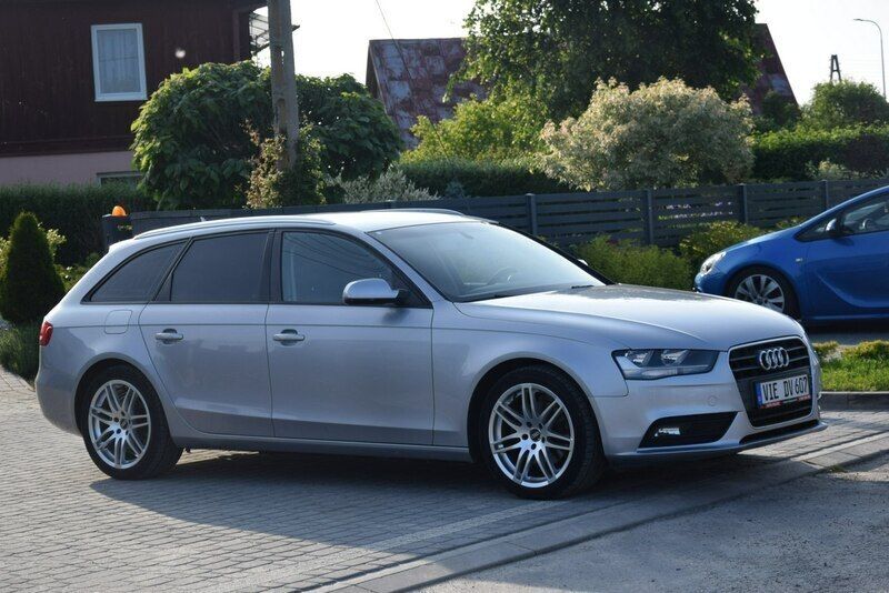Srebrny Używany 2015 Audi A4 Kombi | 38 900 zł (Super Cena) - Obraz 1/4