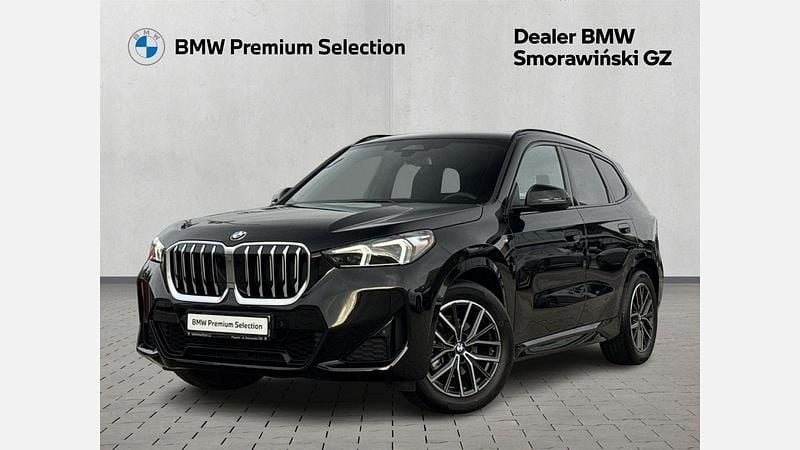 Czarny szafir metalizowany Używany 2025 BMW X1 Luxury Line SUV | 189 700 zł (Uczciwa cena) - Obraz 1/3