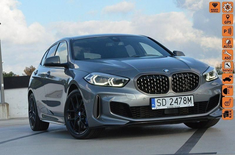Szary Używany 2023 BMW 135 Hatchback | 149 900 zł - Obraz 1/4