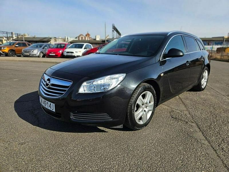Używany Opel Insignia 140 KM (102 kW) 2013 Czarny Kombi