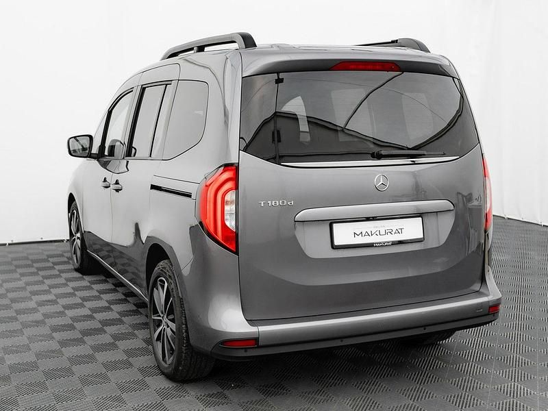 Używany Mercedes T180 Progressive 116 KM (85 kW) 2023 Szary Minivan