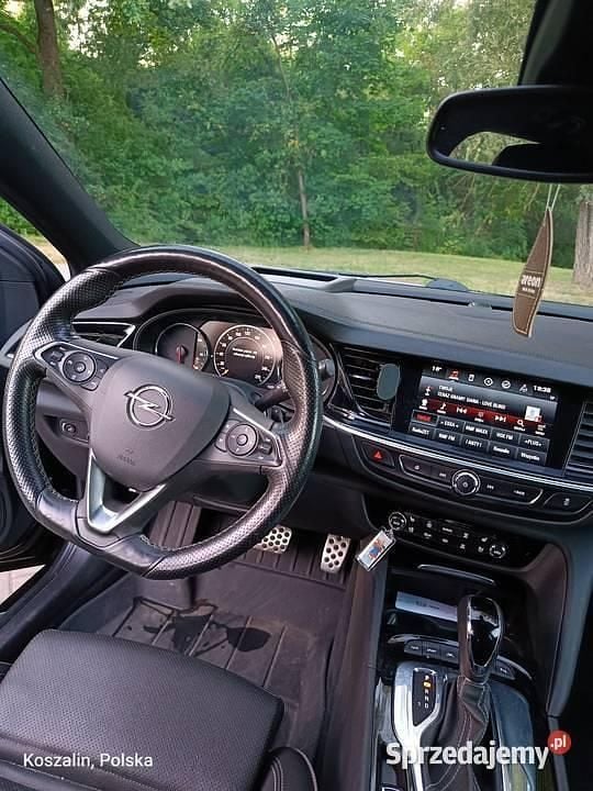 Czarny Używany 2018 Opel Insignia OPC Sedan/Limuzyna | 65 200 zł (Drogi) - Obraz 1/4