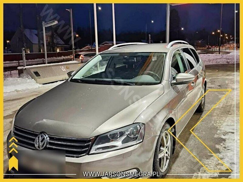 Brązowy Używany 2011 VW Passat Kombi | 21 000 zł (Uczciwa cena) - Obraz 1/4