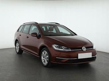 Czerwony Używany 2019 VW Golf VII Kombi | 68 499 zł (Dość drogi) - Obraz 1/4