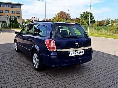 Inny kolor Używany 2006 Opel Astra Kombi | 5900 zł (Uczciwa cena) - Obraz 1/4