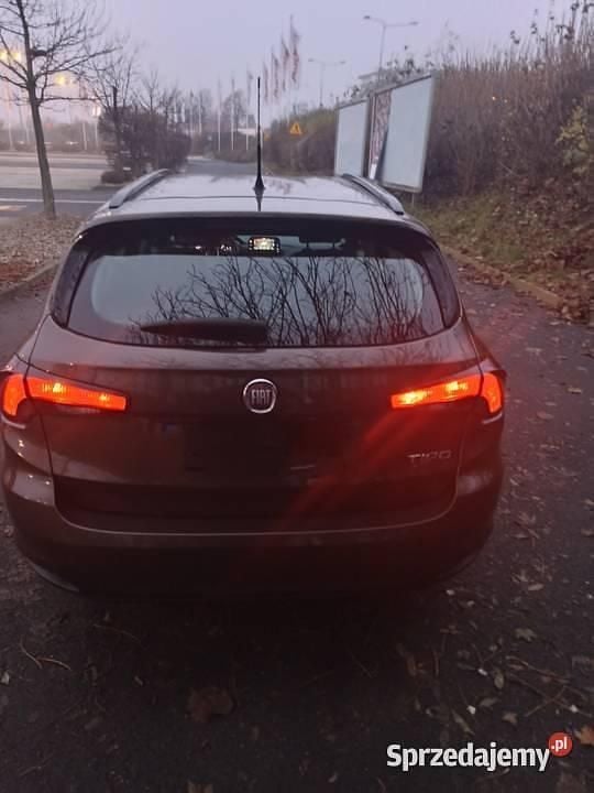 Beżowy Używany 2018 Fiat Tipo Kombi | 39 000 zł (Dobra cena) - Obraz 1/4
