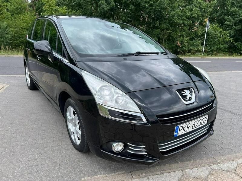 Czarny Używany 2012 Peugeot 5008 Minivan | 22 500 zł (Uczciwa cena) - Obraz 1/4