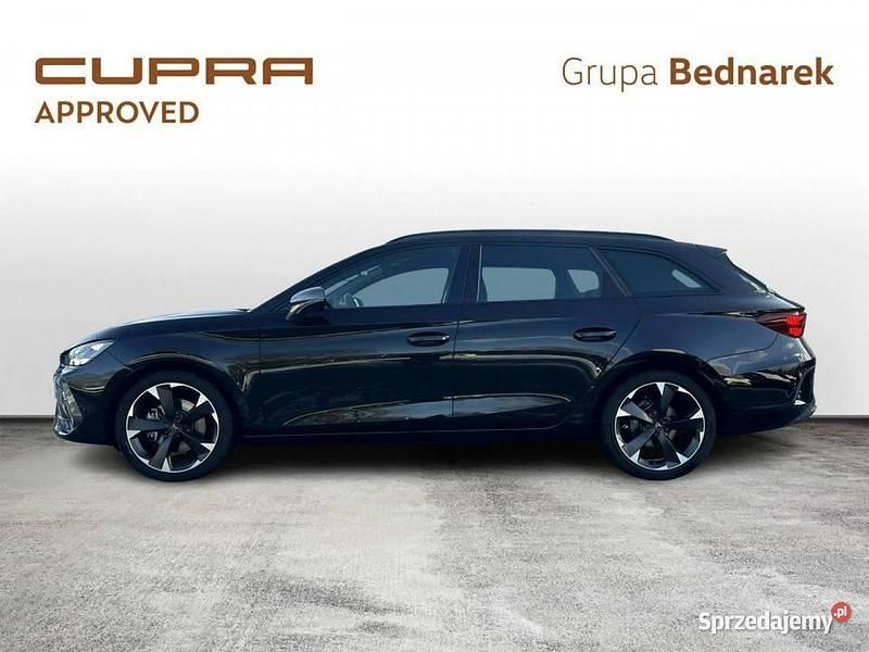 Czarny Używany 2024 Cupra Leon Kombi | 139 900 zł - Obraz 1/4