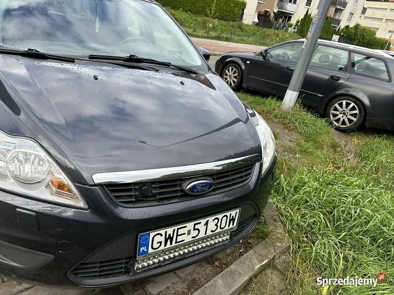 Szary (metalik) Używany 2009 Ford Focus Titanium Kombi | 11 300 zł (Dobra cena) - Obraz 1/4