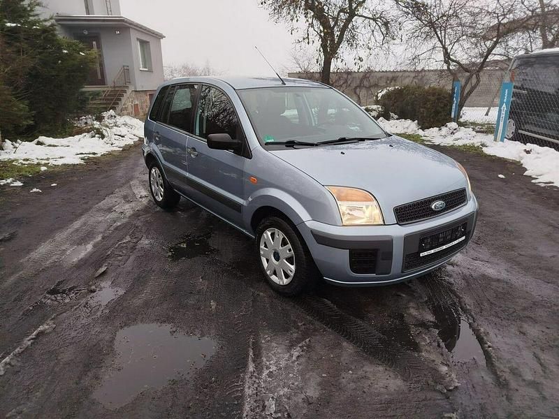 Niebieski (metalik) Używany 2007 Ford Fusion Hatchback | 9400 zł (Dość drogi) - Obraz 1/4