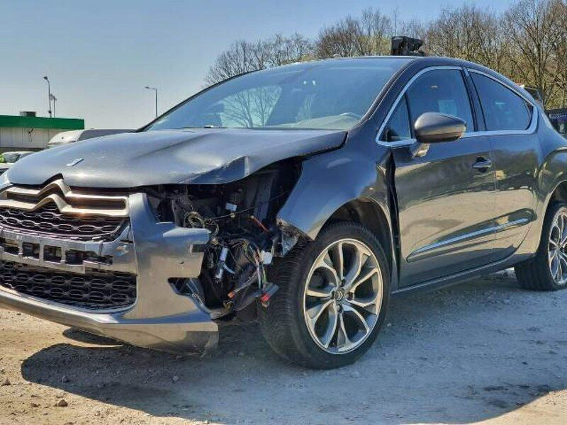 Używany Citroën DS4 112 KM (82 kW) 2012 Szary Hatchback