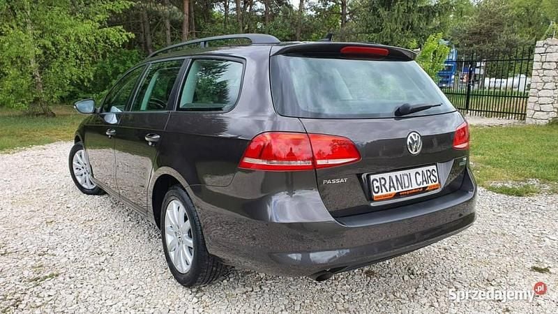 Używany VW Passat Comfortline 105 KM (77 kW) 2011 Brązowy Kombi