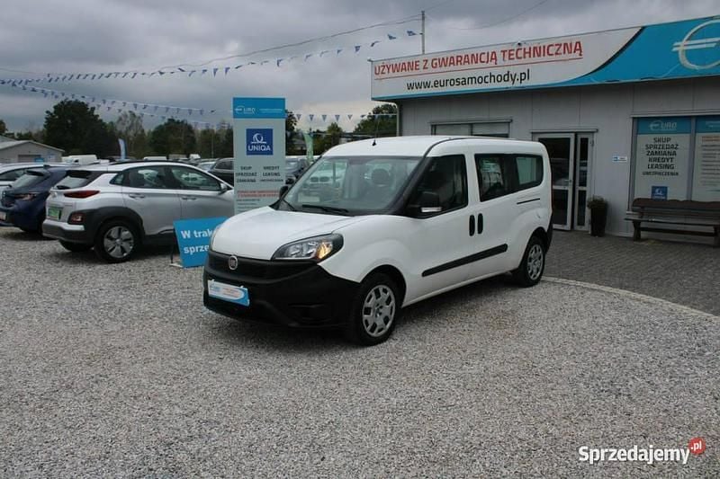 Biały Używany 2019 Fiat Doblò Minivan | 39 900 zł (Dość drogi) - Obraz 1/4