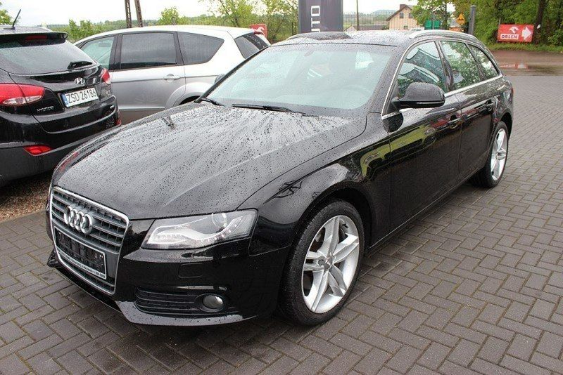 Używany Audi A4 180 KM (132 kW) 2008 Czarny Sedan/Limuzyna