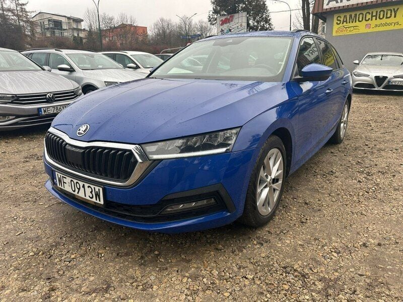 Niebieski Używany 2021 Skoda Octavia Kombi | 49 900 zł (Super Cena) - Obraz 1/3
