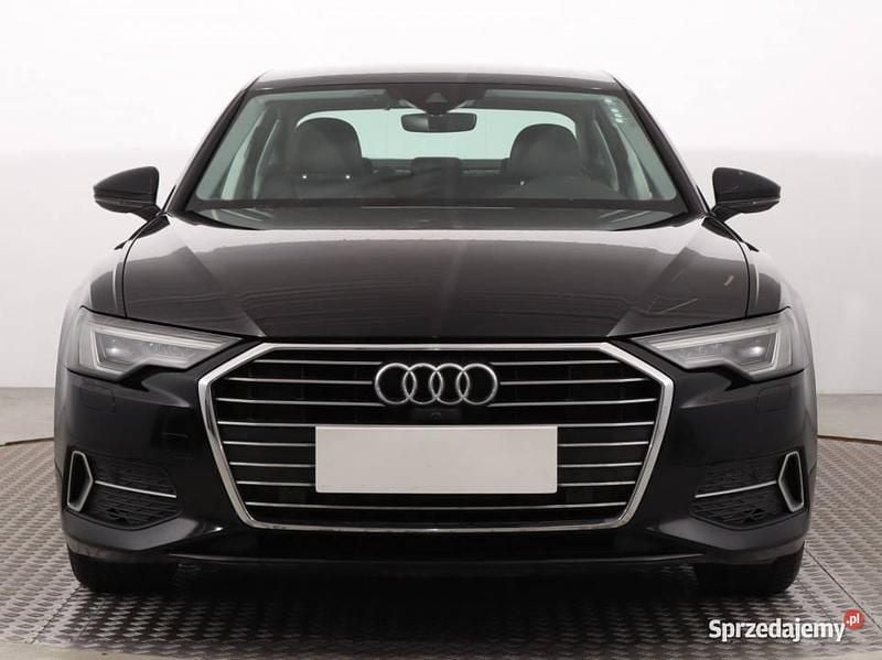 Używany Audi A6 2019 Czarny Sedan/Limuzyna
