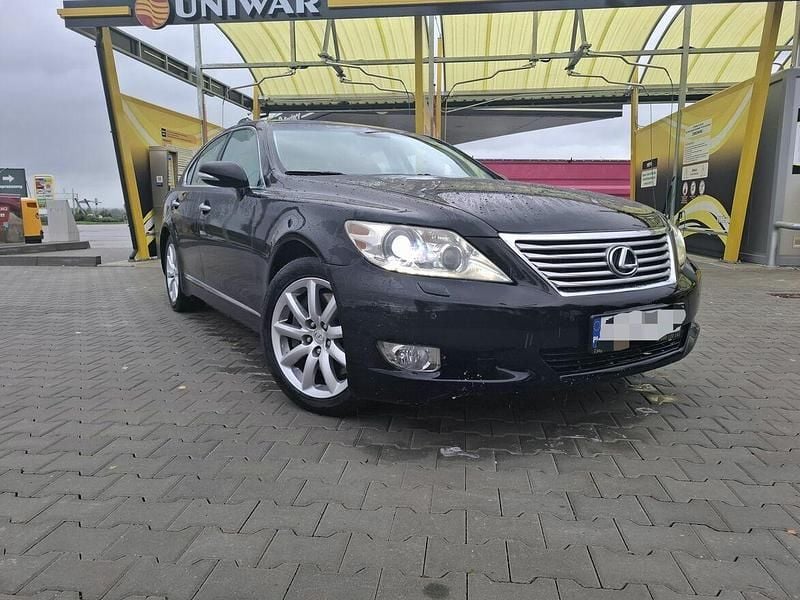 Czarny Używany 2010 Lexus LS460 Sedan/Limuzyna | 60 000 zł - Obraz 1/4