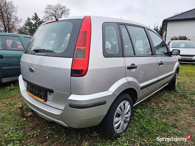 Używany Ford Fusion 2005 Hatchback