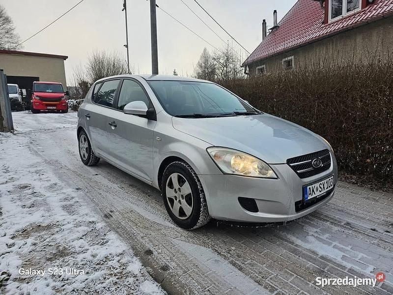 Używany 2007 Kia Ceed Hatchback | 7999 zł (Uczciwa cena) - Obraz 1/4