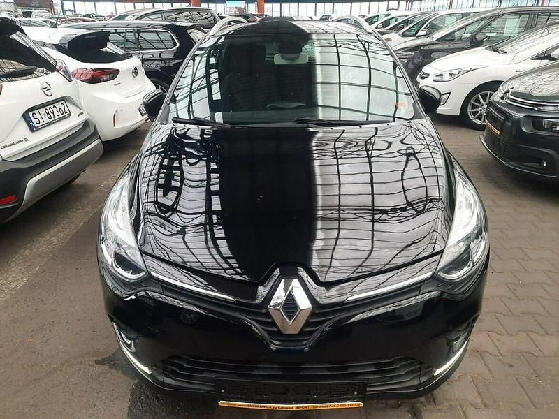 Używany Renault Clio GrandTour 90 KM (66 kW) 2017 Czarny Kombi