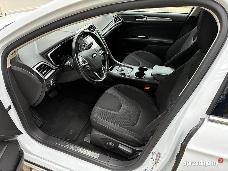 Używany Ford Mondeo 2019 Biały Kombi