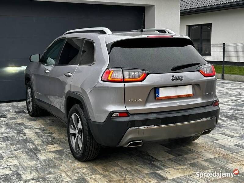 Używany Jeep Cherokee Limited 272 KM (200 kW) 2019 Szary SUV