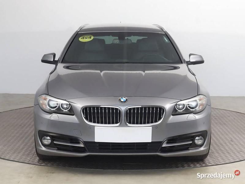 Szary Używany 2013 BMW 520 Kombi | 51 999 zł (Dobra cena) - Obraz 1/4