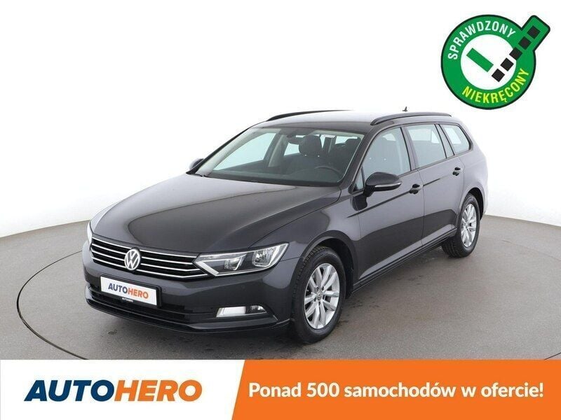 Szary (metalik) Używany 2018 VW Passat Kombi | 58 000 zł (Dobra cena) - Obraz 1/3