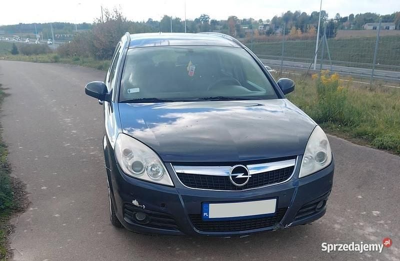 Niebieski Używany 2005 Opel Vectra Kombi | 3799 zł (Dobra cena) - Obraz 1/4