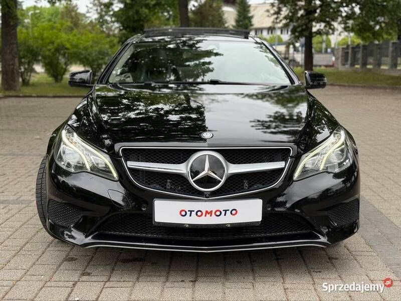 Czarny Używany 2014 Mercedes E250 Coupe | 78 900 zł - Obraz 1/4