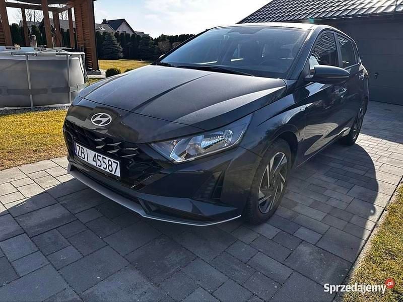 Używany Hyundai i20 2024 Grafitowy Hatchback