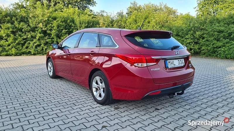 Używany Hyundai i40 2012 Czerwony Kombi