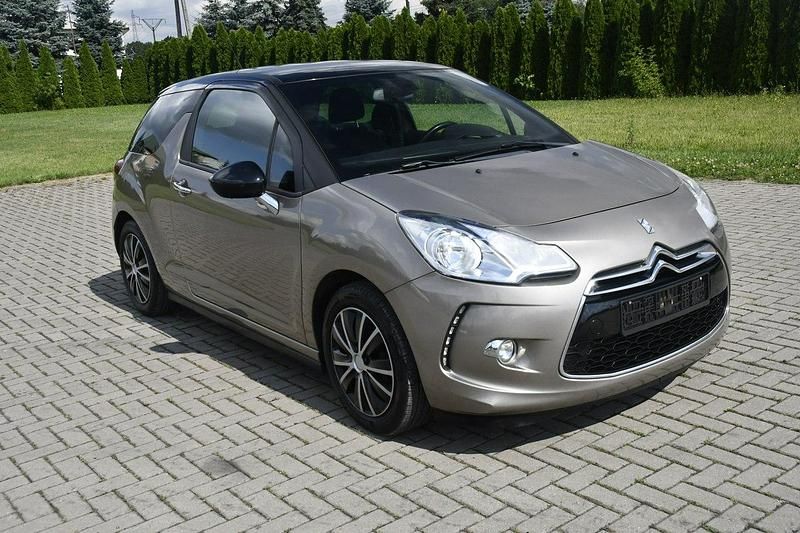 Używany Citroën DS3 93 KM (68 kW) 2011 Złoty Hatchback