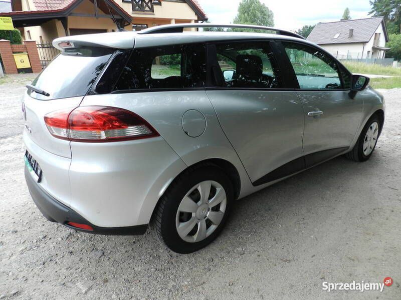 Używany Renault Clio GrandTour 90 KM (66 kW) 2013 Srebrny Kombi