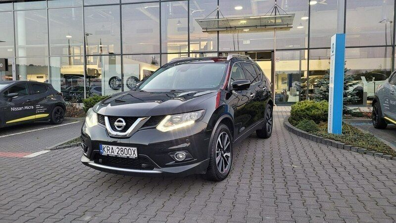 Używany Nissan X-Trail N-Connecta 130 KM (95 kW) 2017 Czarny SUV