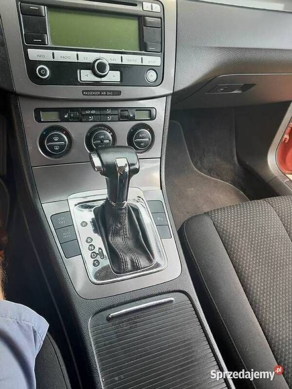 Używany VW Passat 2007 Czerwony Sedan/Limuzyna