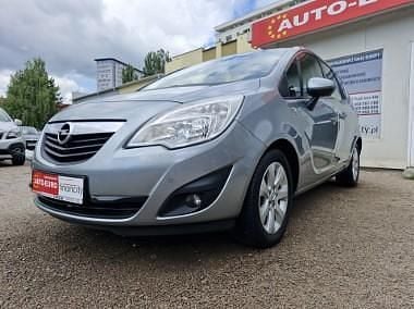 Srebrny Używany 2012 Opel Meriva Minivan | 19 900 zł (Dobra cena) - Obraz 1/4
